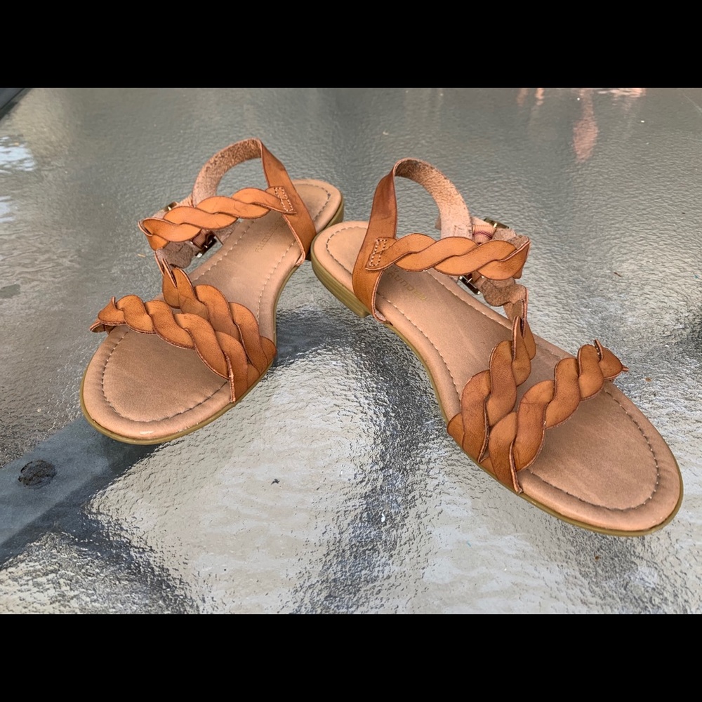 Flat Sandals
